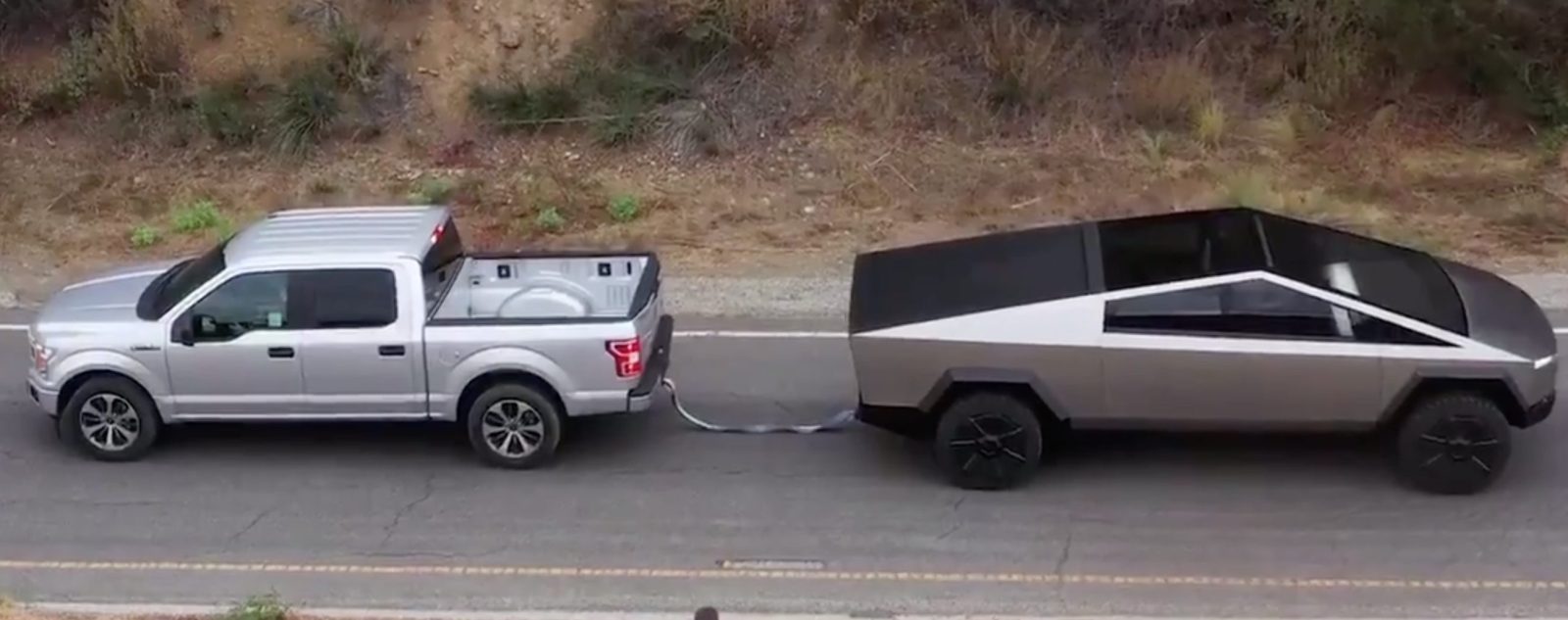 Tesla Cybertruck vs Ford F150 1