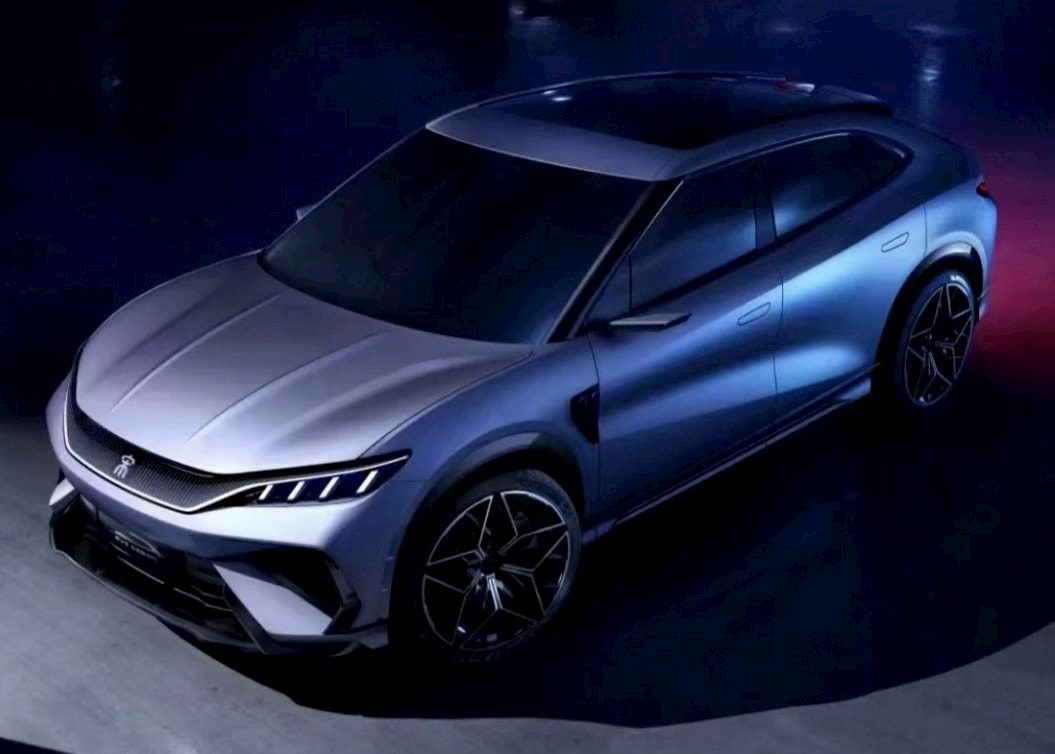BYD-Song-L-EV-GT manchado