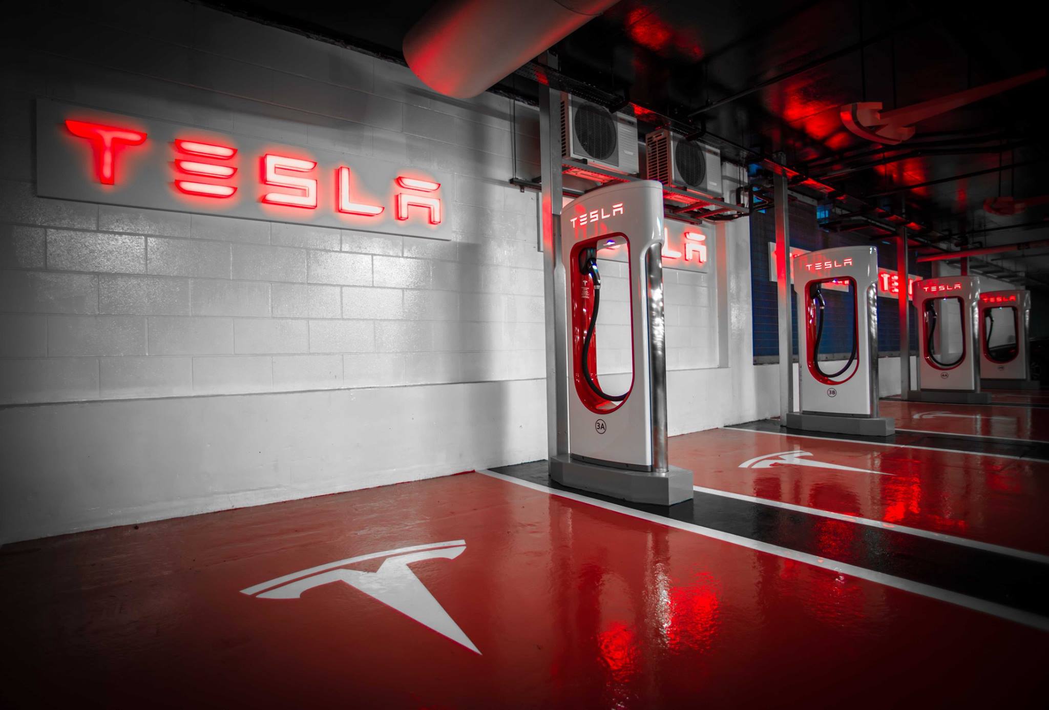 Tesla underground spb