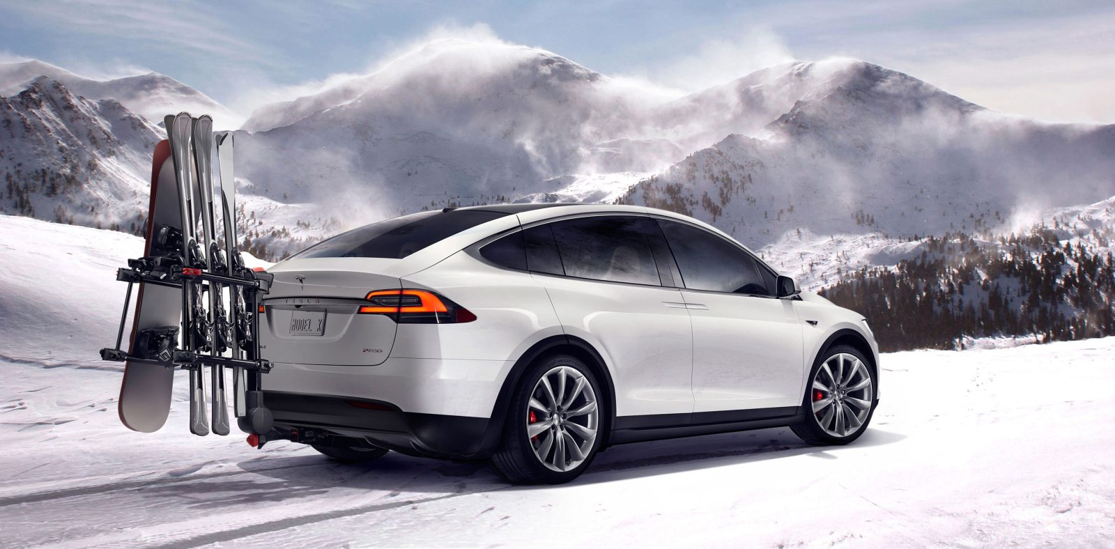 Tesla To Offer Hitch Accessories At Model X Purchase To Get