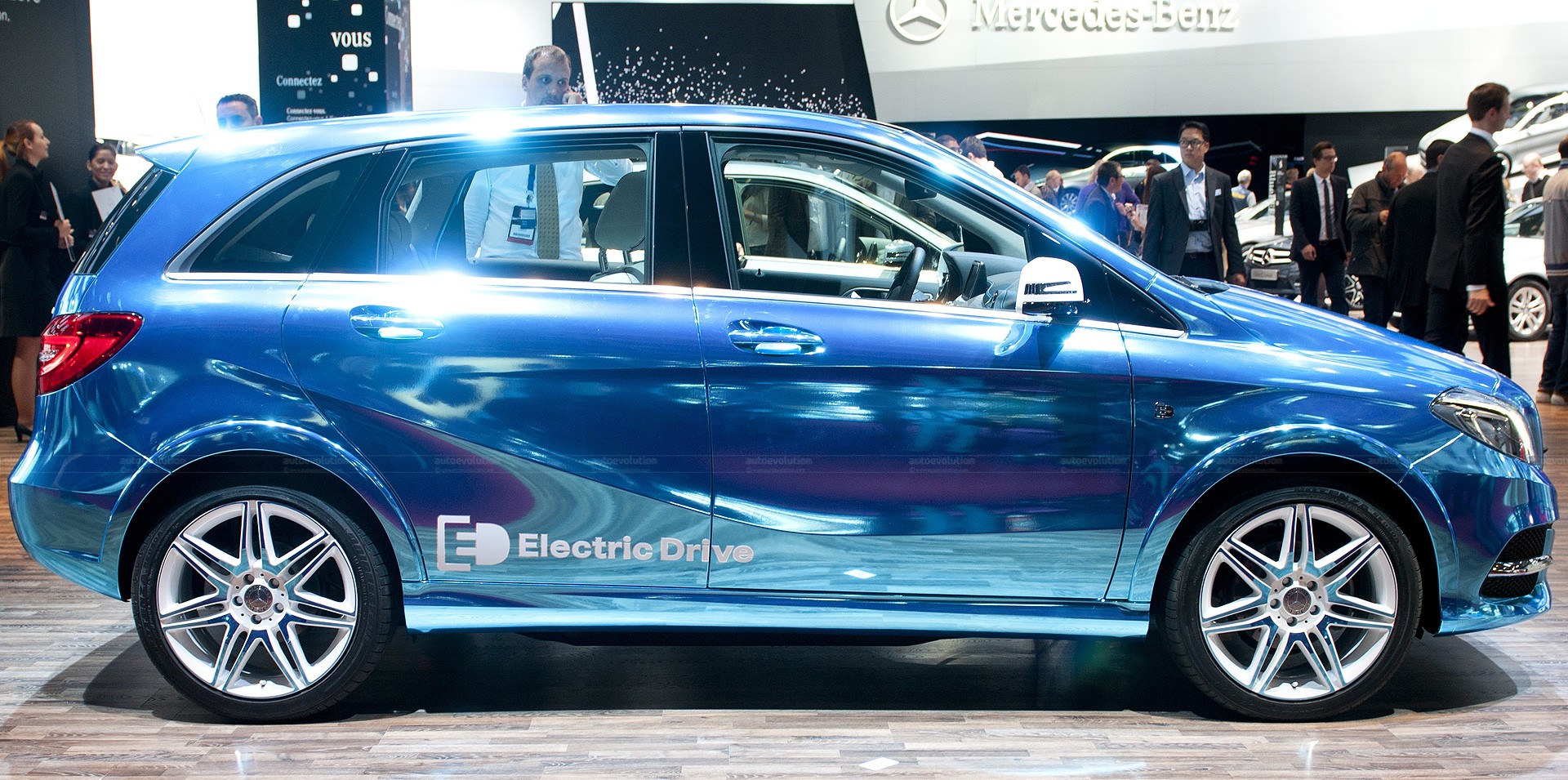 Mercedes kills their only electric car (which they never actually tried to  sell)