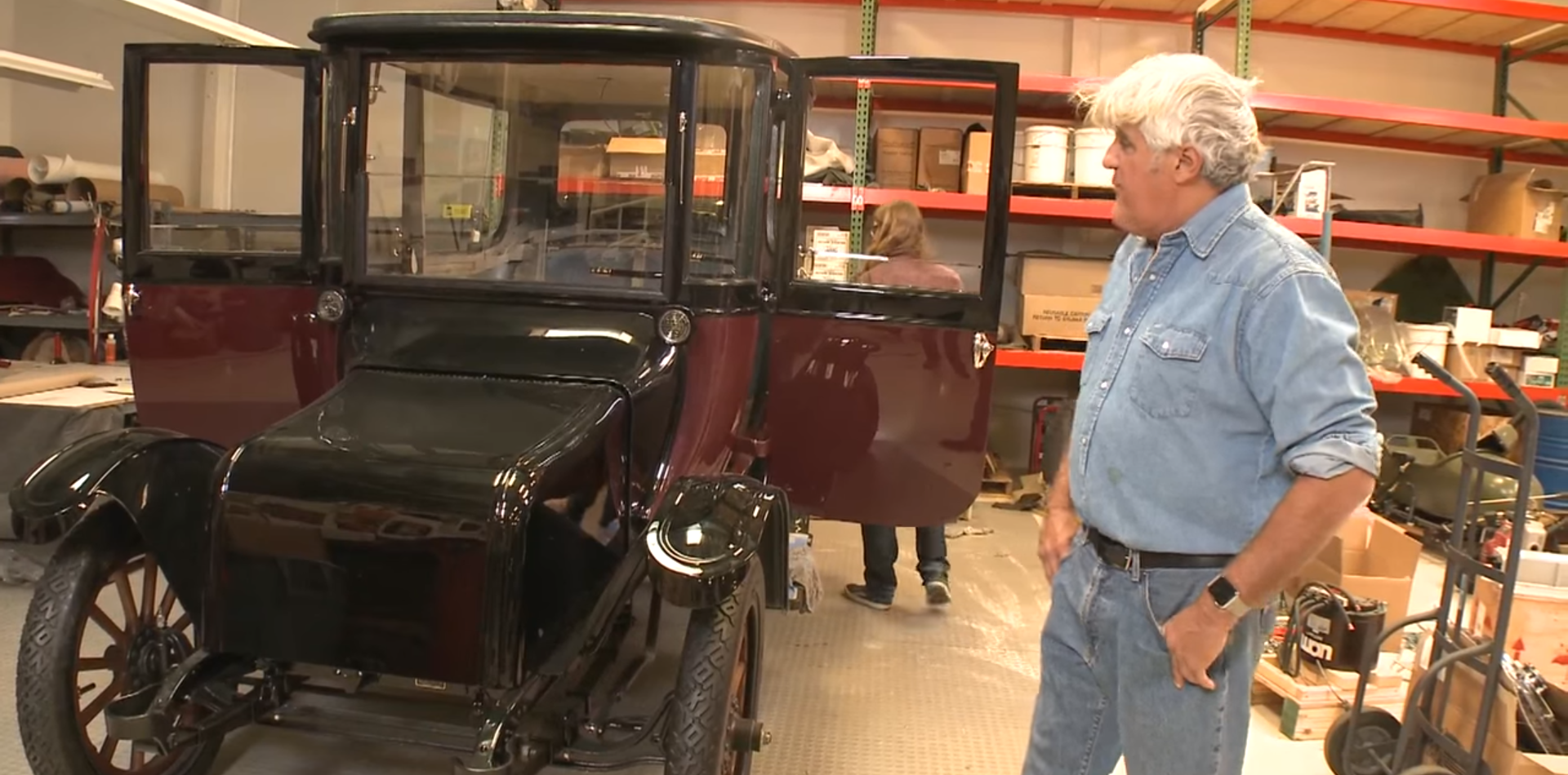 Jay Leno is "restomodding" a 1914 Detroit Electric car [Video] Electrek
