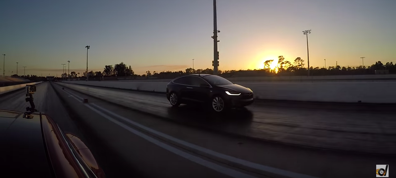 Tesla Model X Vs Model S P90d Ludicrous 14 Mile Drag Race