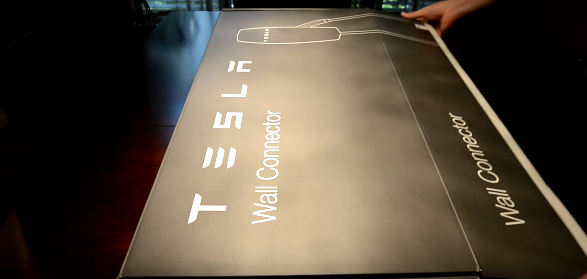 Unboxing of Tesla's new $500 'Wall Connector' [Video] - Electrek