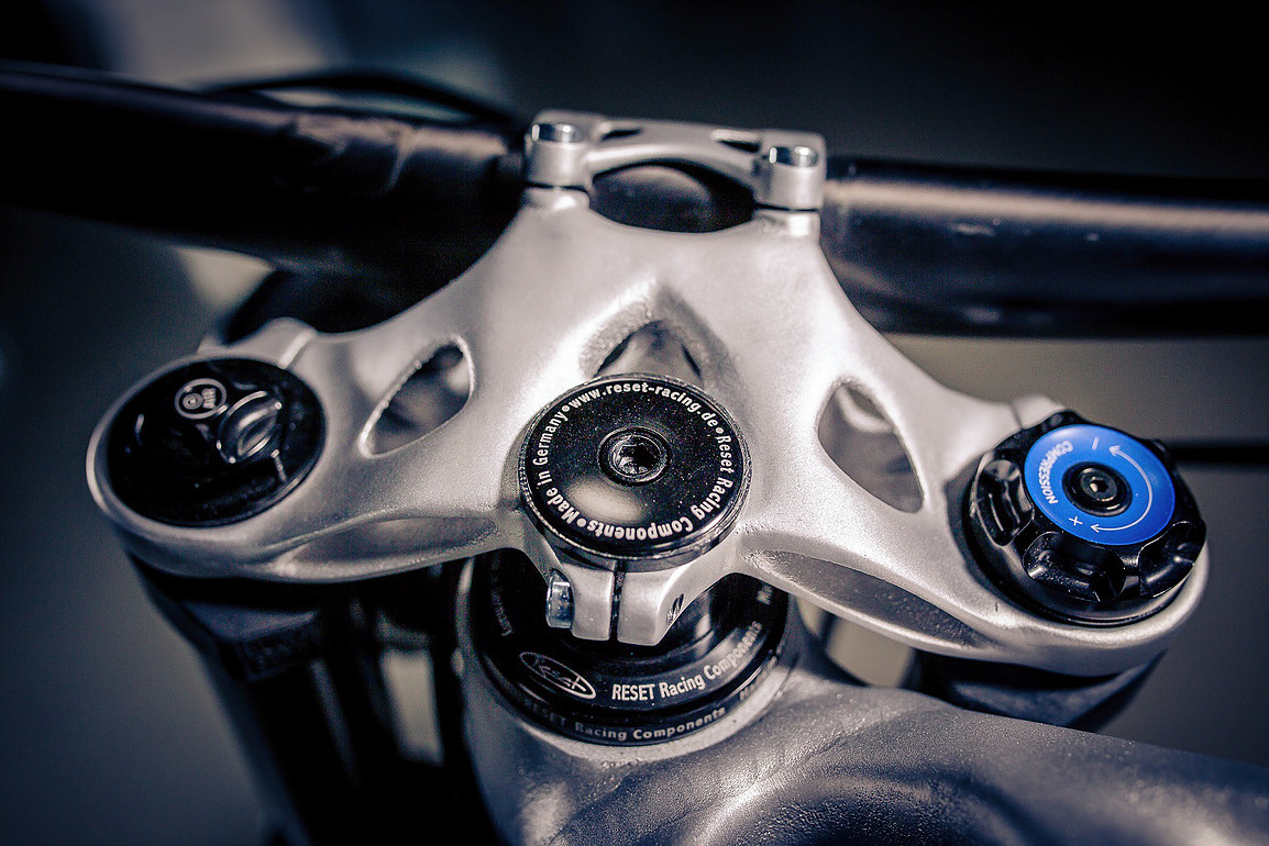 Airbus unveils the world's first 3D printed electric motorcycle Light