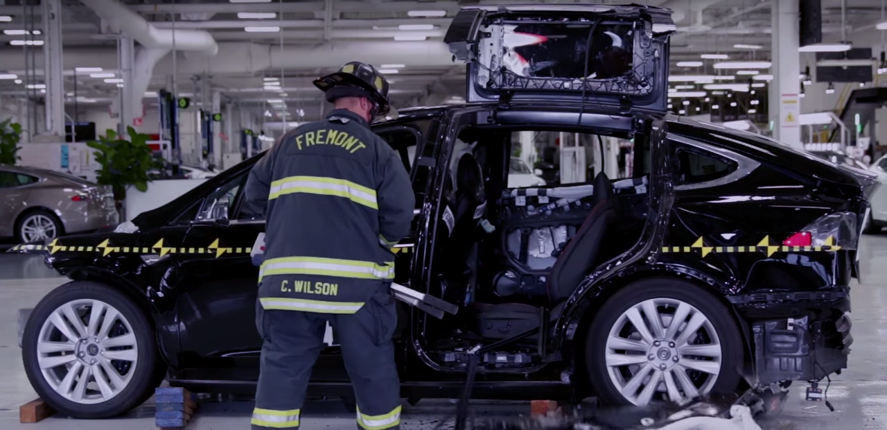 Learn about Tesla Model X's unique structure through a first responder