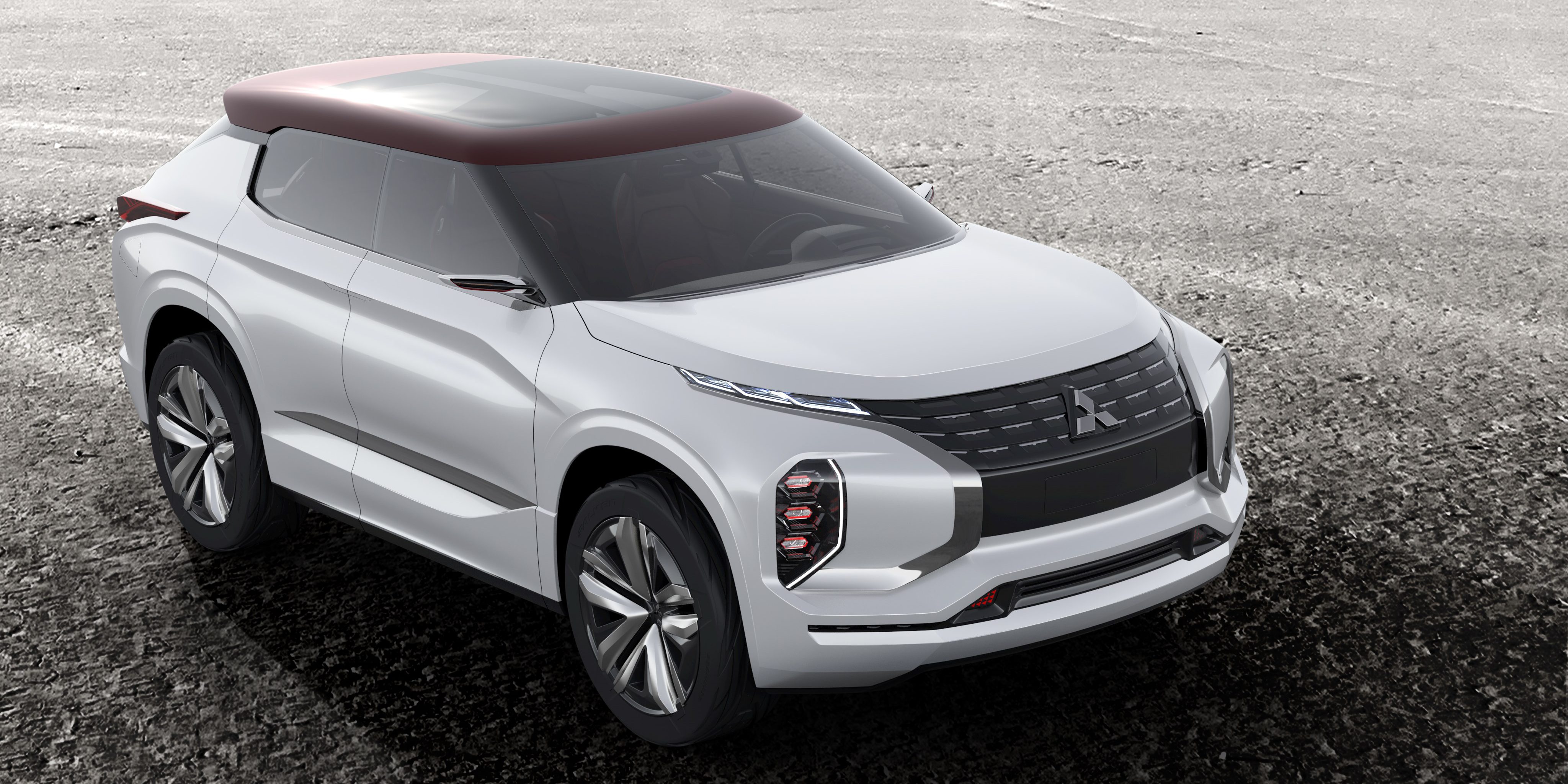 Mitsubishi unveils new plugin hybrid SUV with 75 miles of range GT