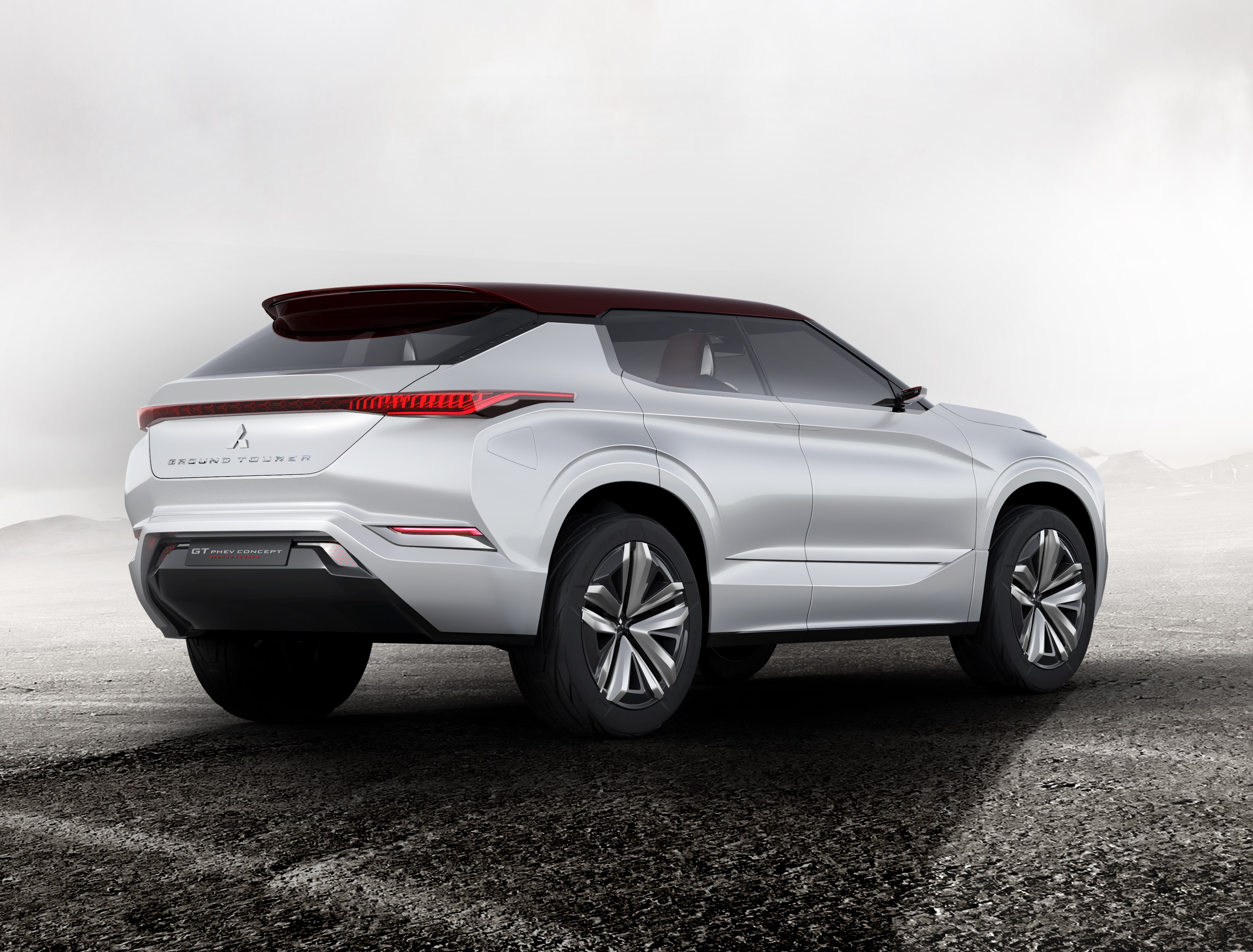 Mitsubishi Suv Hybridnull
