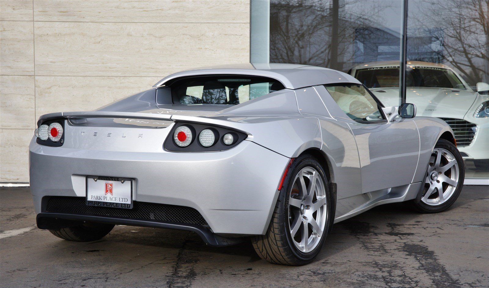 Someone is trying to sell an early Tesla Roadster 'prototype' for $1 ...