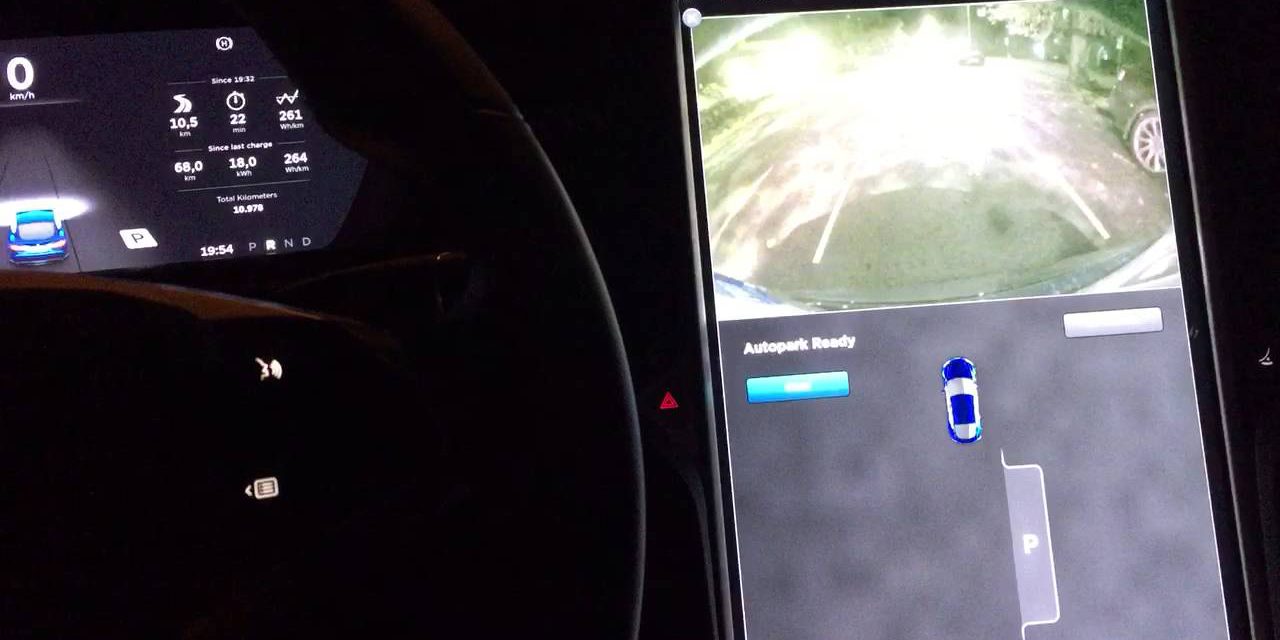 Tesla releases 'Autopark for parallel parking' on 'Enhanced Autopilot