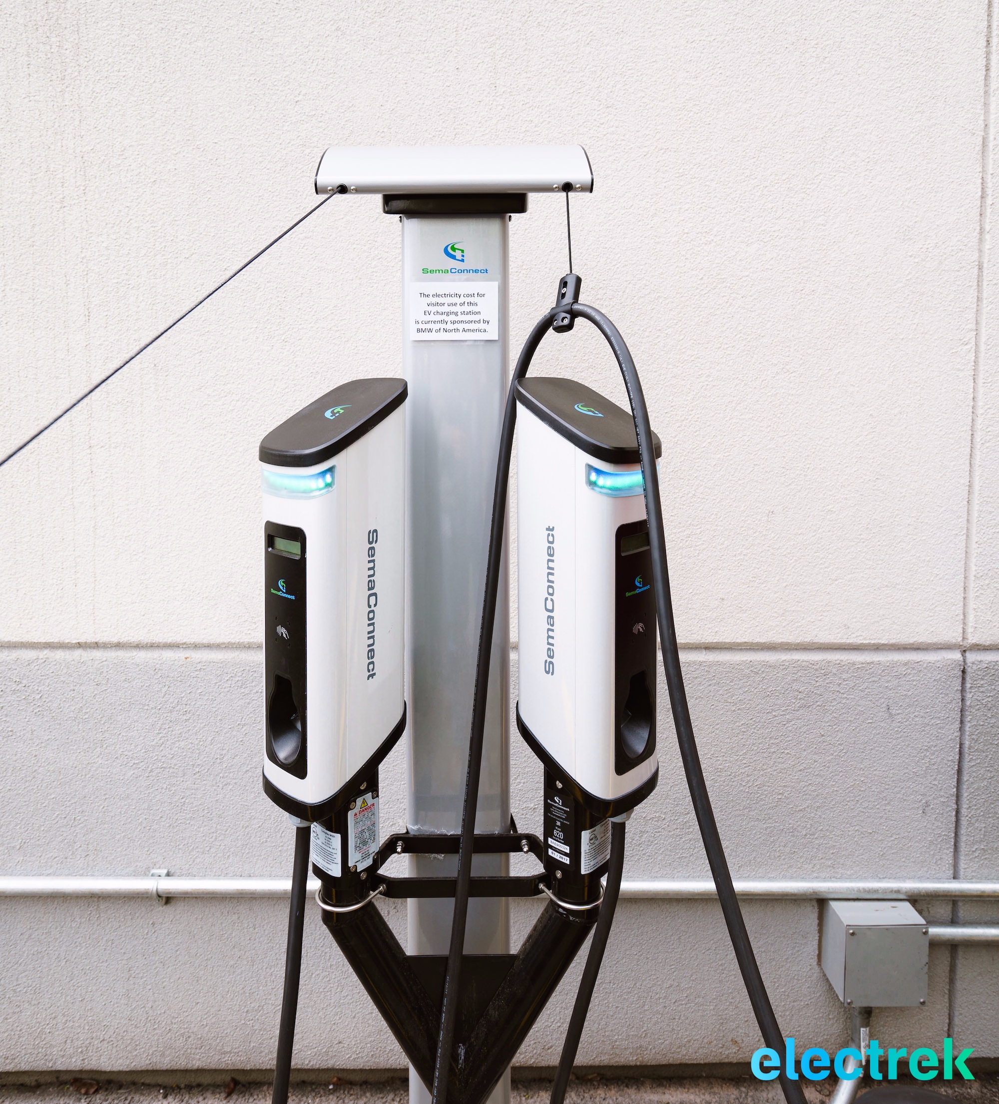 BMW puts 100 EV charging stations at US parks, starting with most