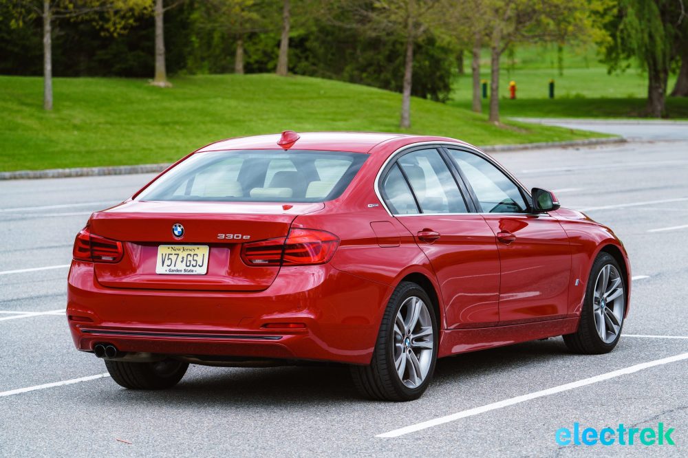 The Electrek Review: Can the 2017 BMW 330e Plug-in Hybrid bridge the ...