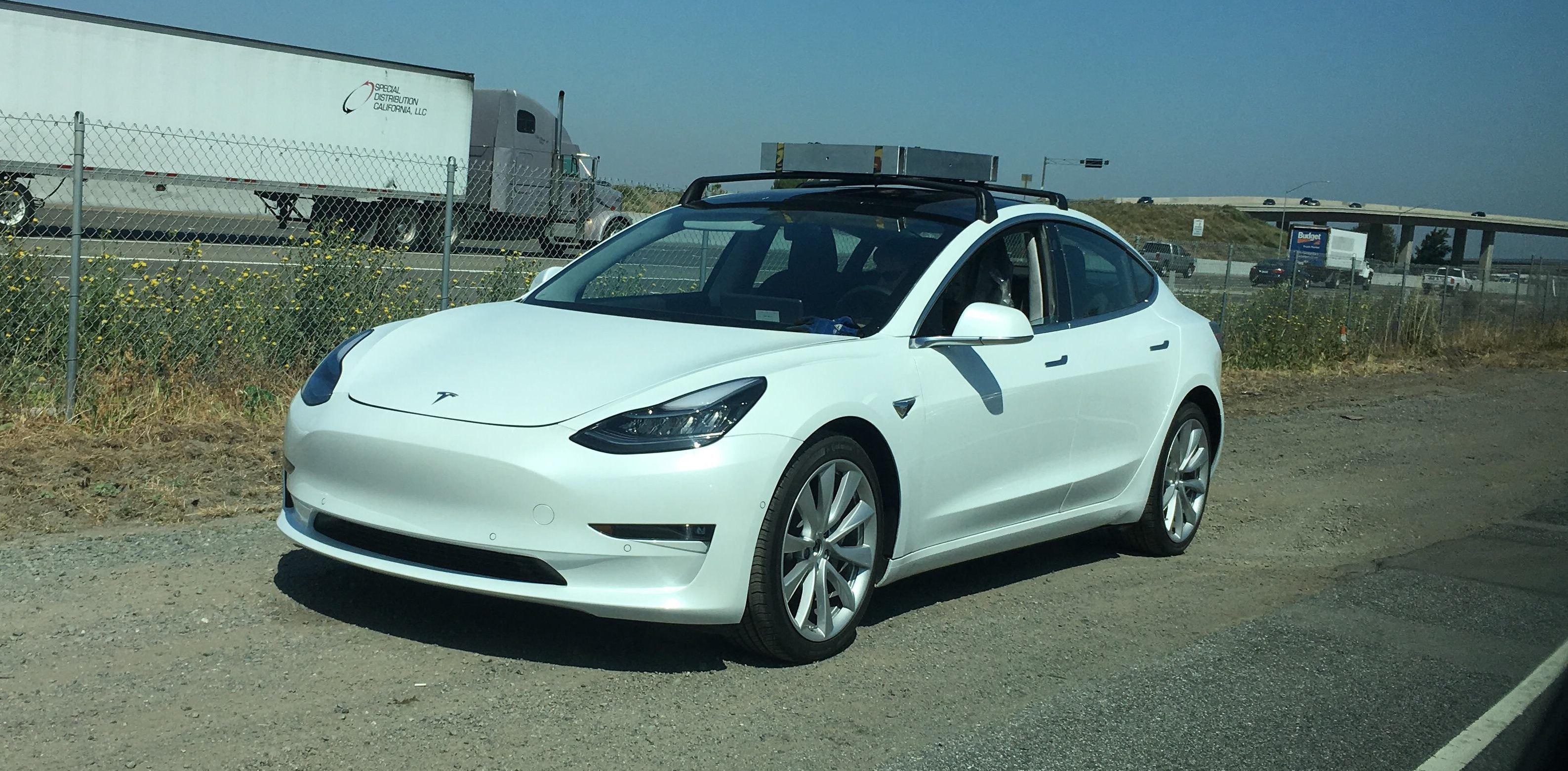 Tesla Model 3 spotted testing with roof racks - Electrek