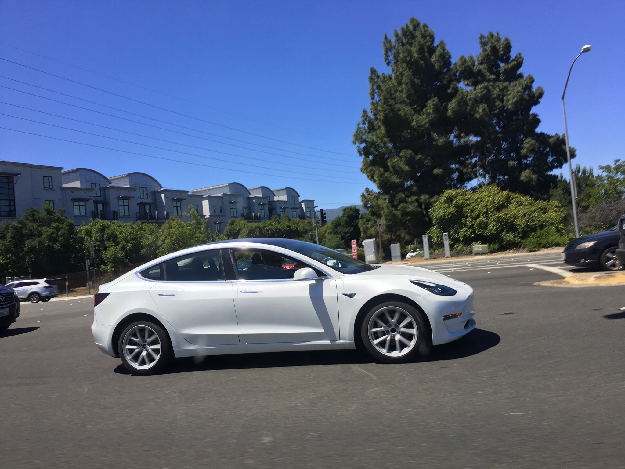 38+ Tesla Model 3 White Images Pics