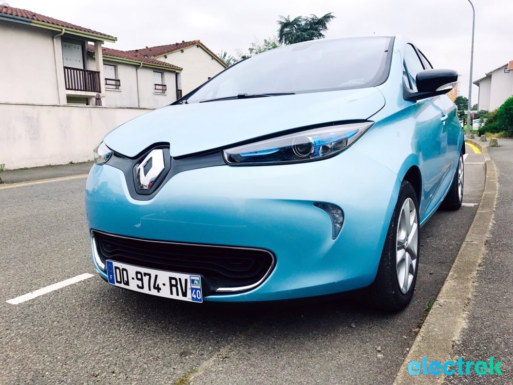 First Impression The Little 2017 Renault Zoe Guillotines The Competition Electrek