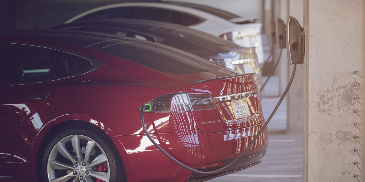 Tesla proposes to deploy 39 freetouse charging stations near Chicago
