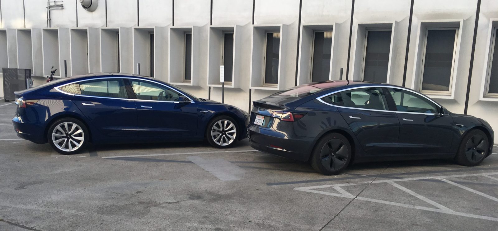 tesla model 3 better look at new midnight silver as more production units are spotted electrek tesla model 3 better look at new