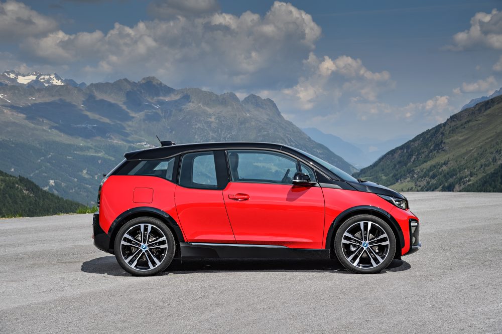 2018 BMW i3 unveiled with small design refresh and new sport package