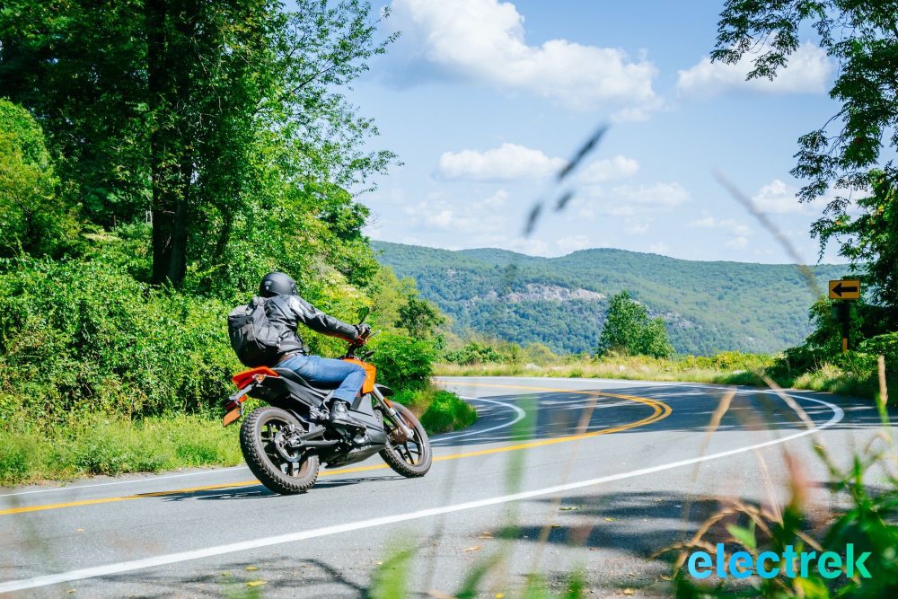 The Electrek Review – 2015 Zero DS ZF 9.4 Electric Motorcycle