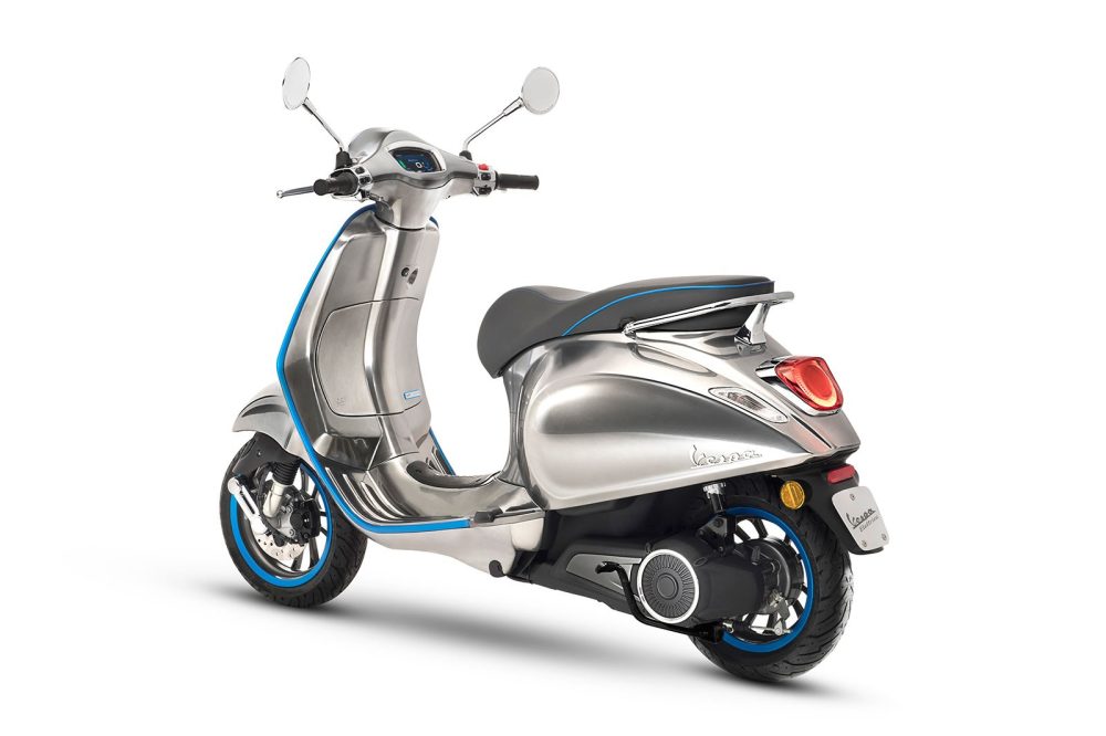 Piaggio boosts the electric Vespa's top speed... to a whopping 70 (43 | Electrek
