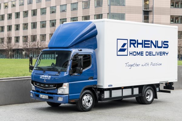 Daimler Starts Delivering All Electric Trucks In Europe