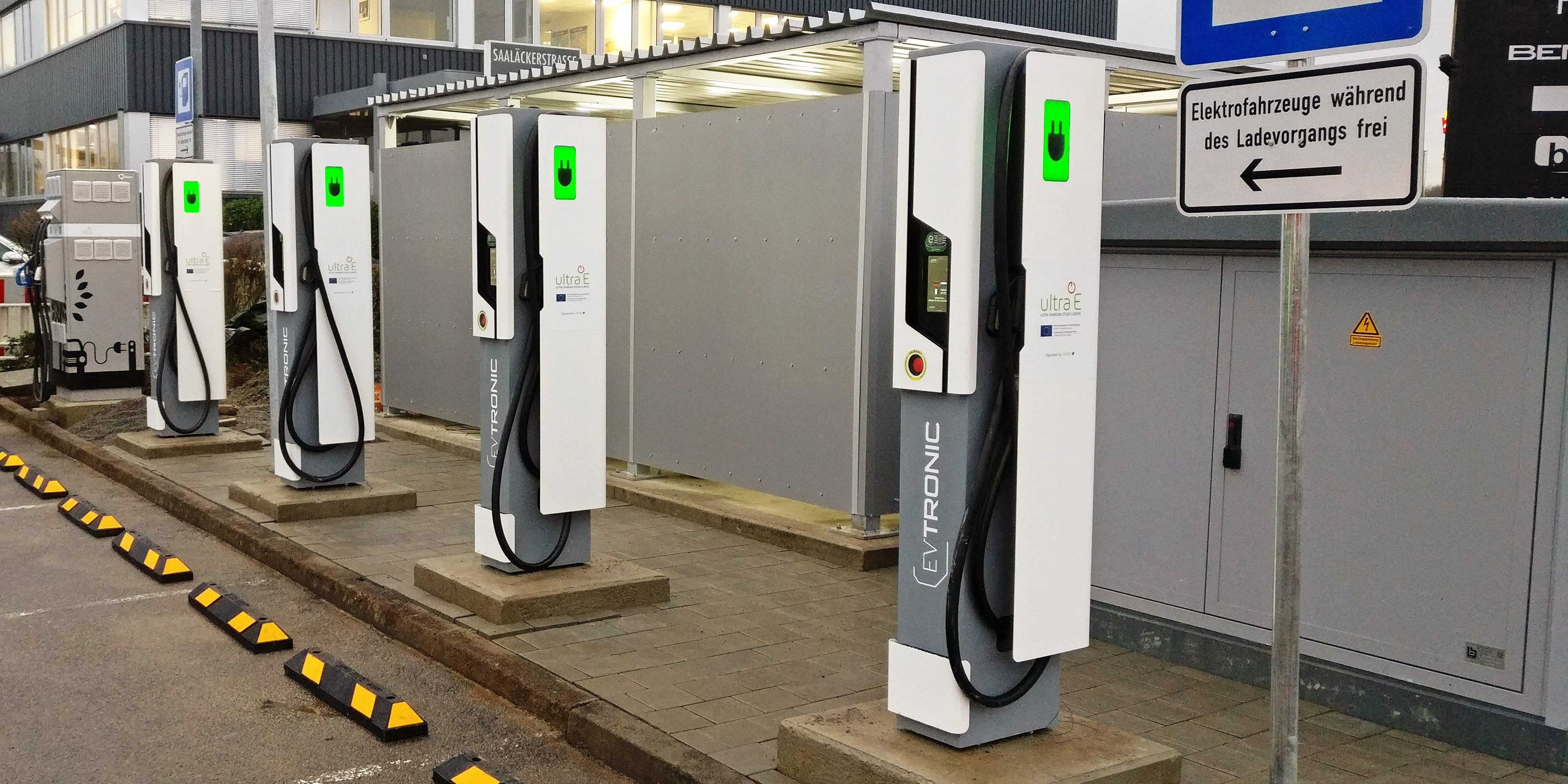 First 'ultra-fast' electric car charging station comes online in