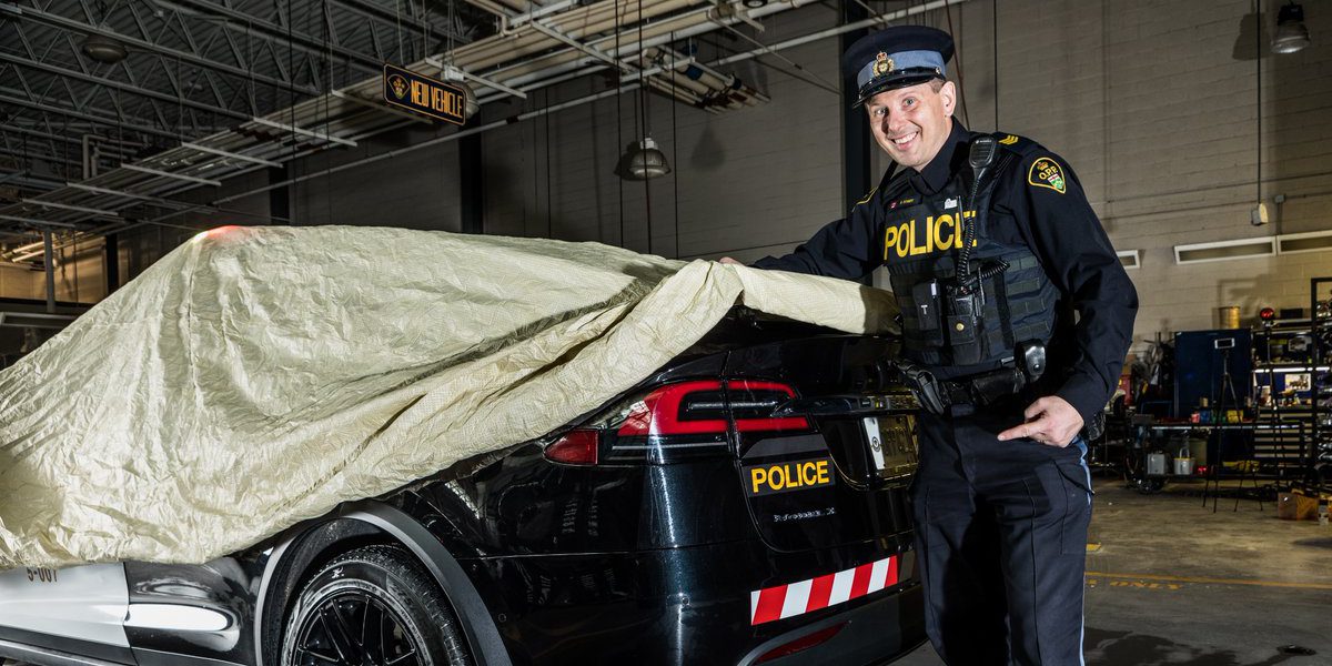 Tesla Model X All Electric Suv Converted Into Police Cruiser