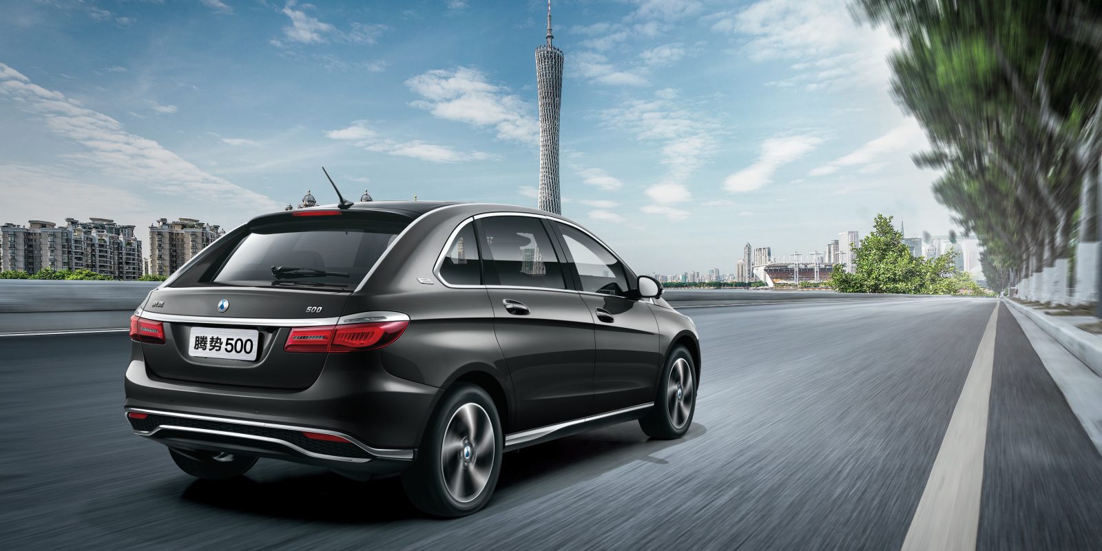 Daimler and BYD unveil new longrange Denza electric car for Chinese