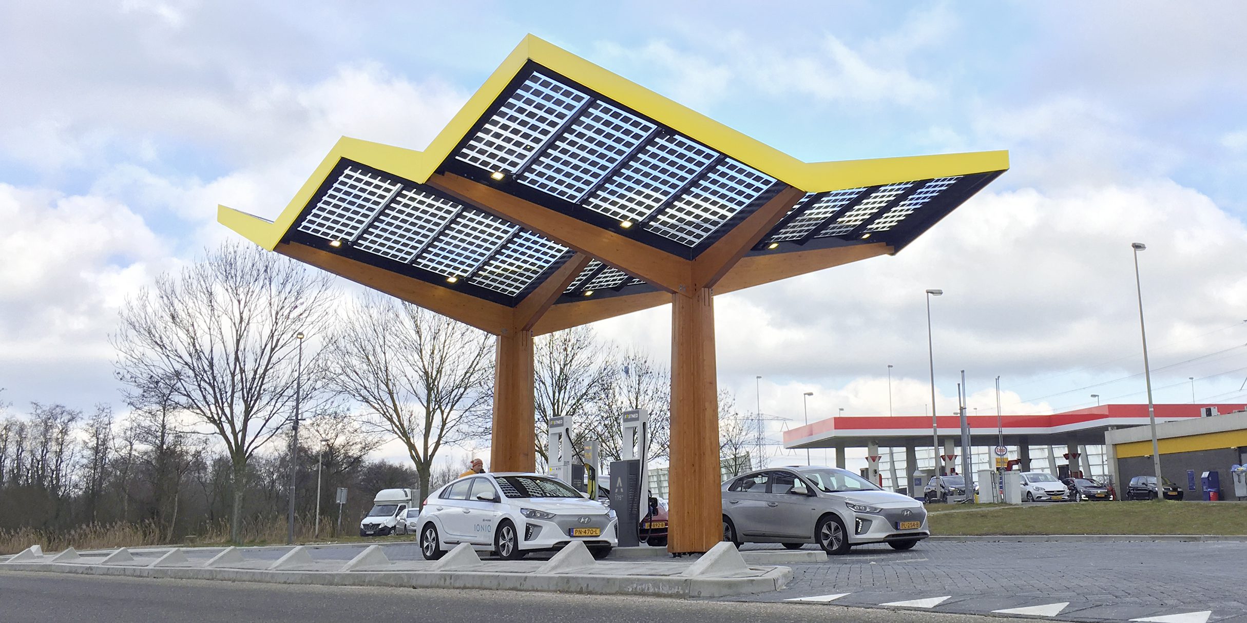 First 'ultra-fast' electric car charging station comes online in Europe