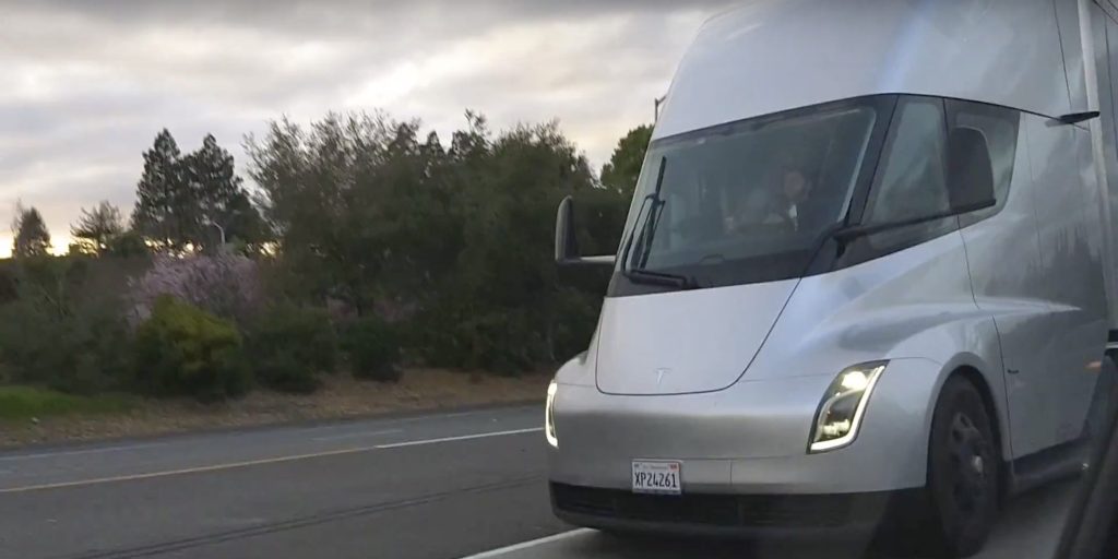 Tesla Semi prototypes are back in California doing cargo runs - Electrek