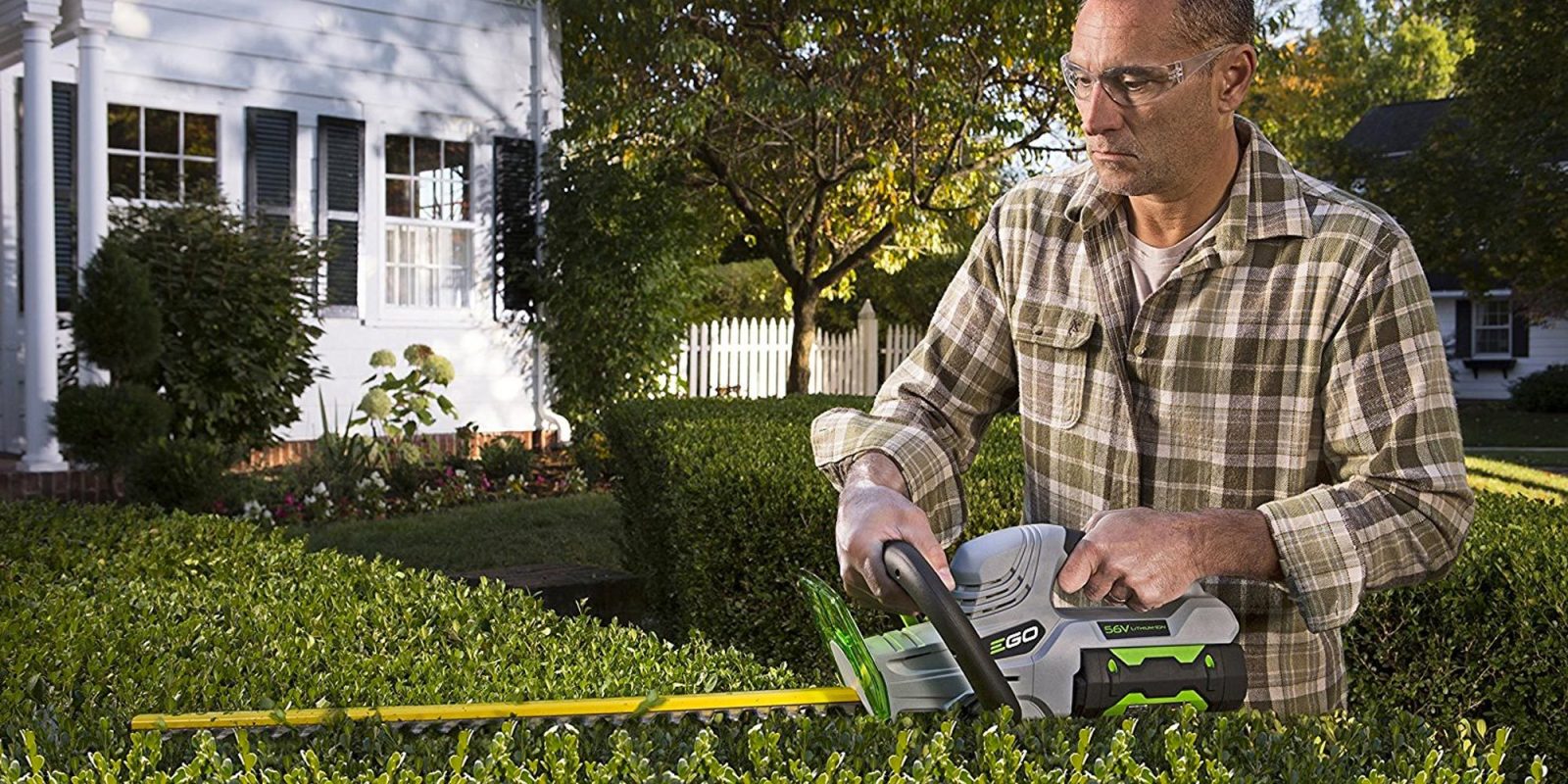 This hedge trimmer will up your curb appeal for less than $50