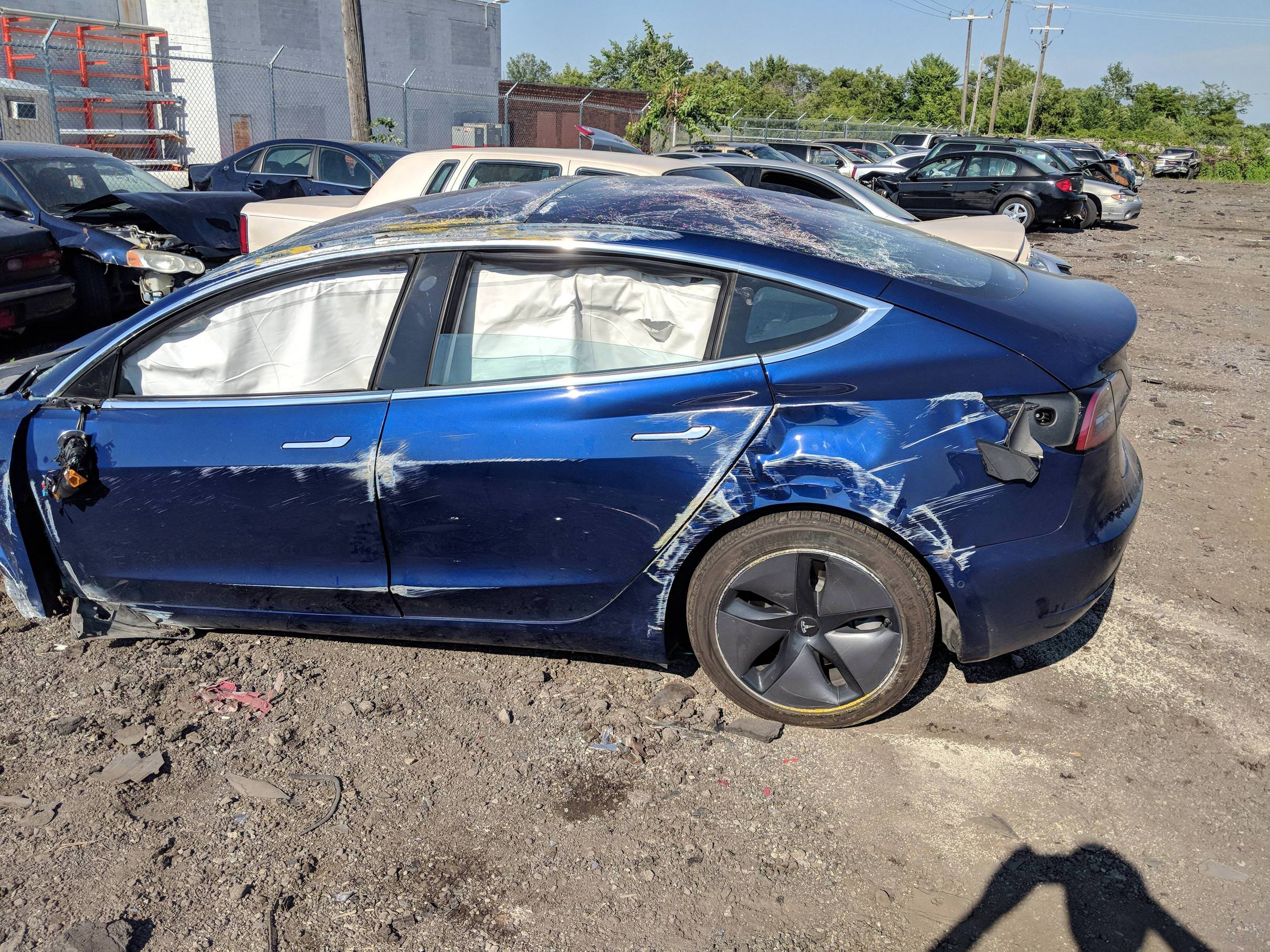 First Tesla Model 3 Rollover Crash: 'only Minor Injuries, Car Performed ...