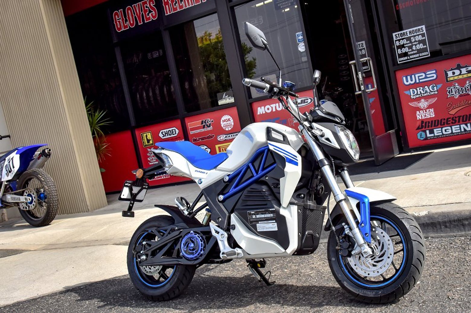 electric street bike for adults