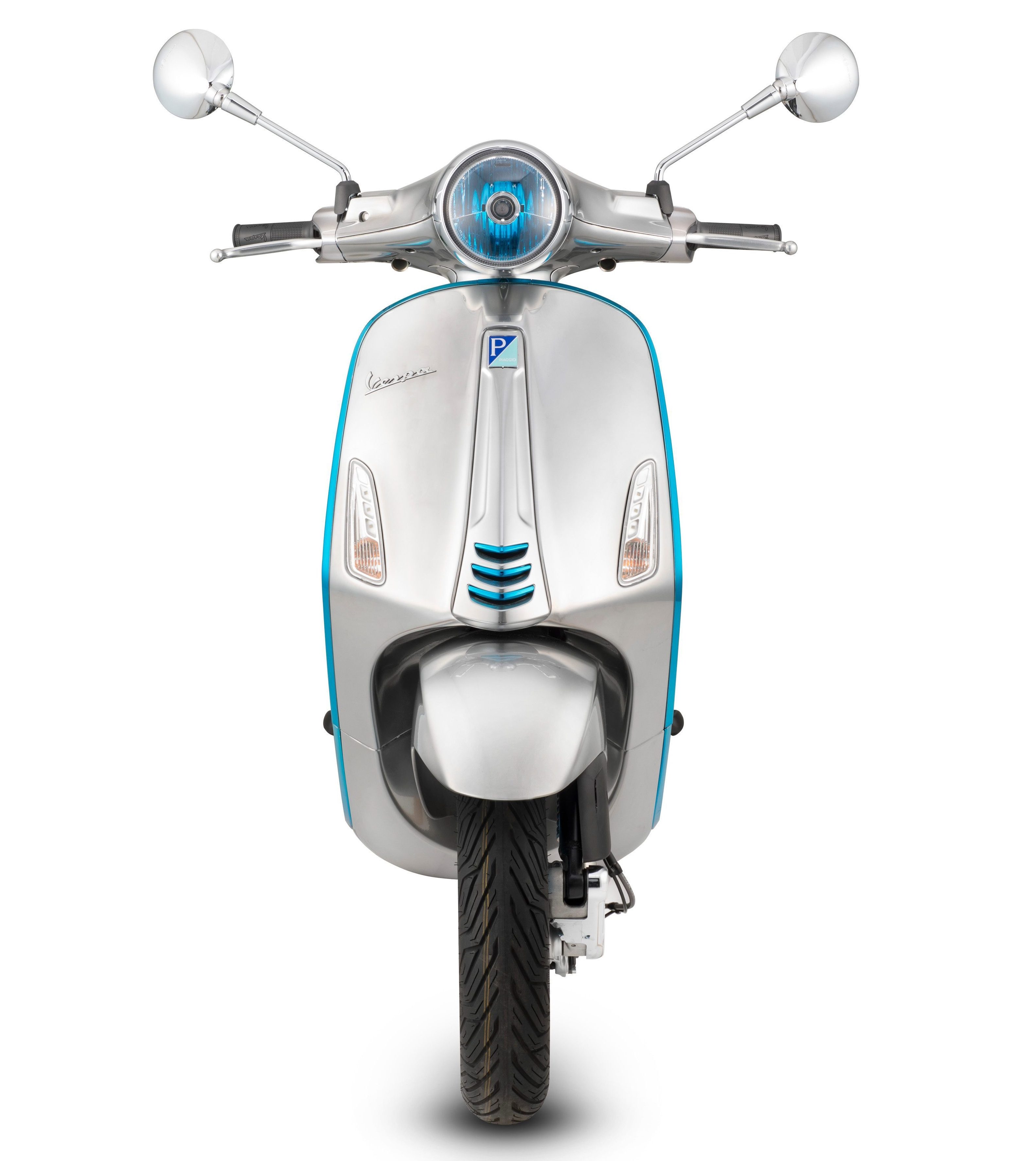 Vespa Elettrica electric scooter begins sales today in EU, next year in USA