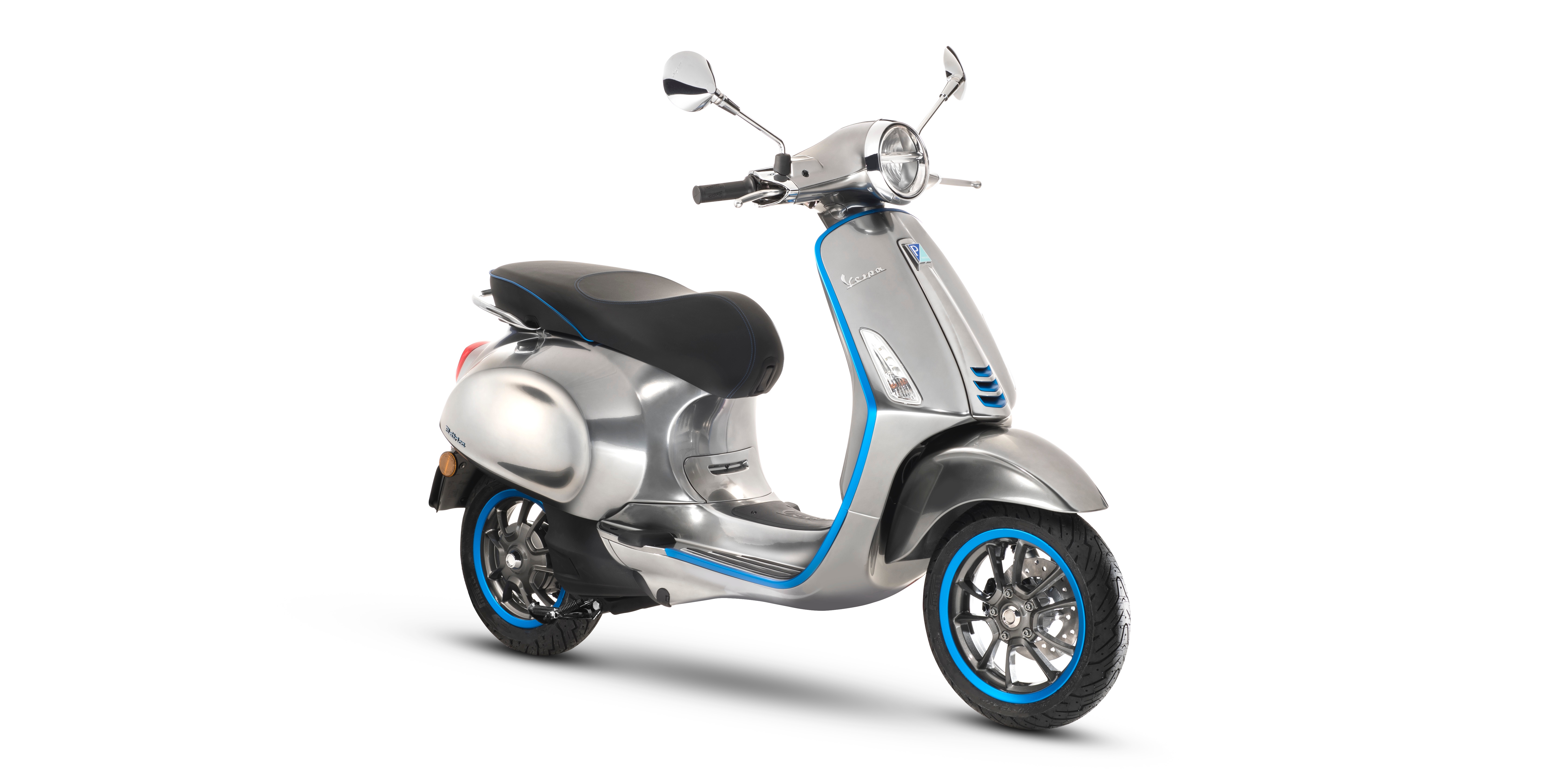 Piaggio boosts the electric Vespa's top speed... to a whopping 70 km/h