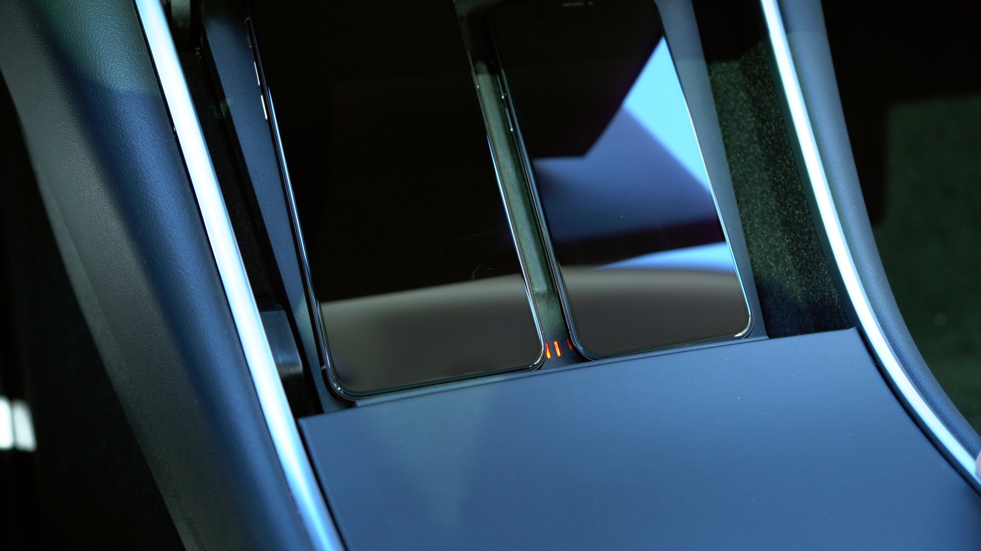 Vergemakkelijken Modernisering Uitsluiten Hands-on: Nomad Wireless Charger for Tesla Model 3 [Video] | Electrek