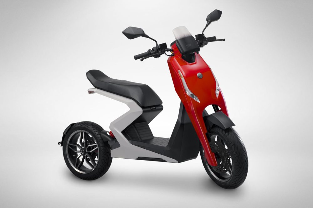 Zapp i300 60 MPH seated electric scooter coming by end of this year