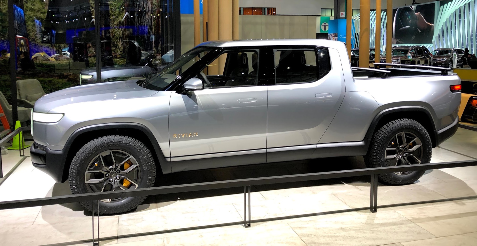 Closer look at Rivian's R1T all-electric pickup truck and why I ordered it