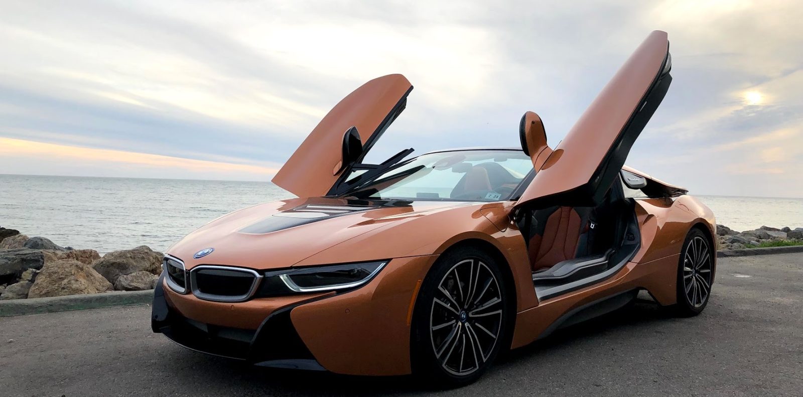 Electrek Review BMW i8 Roadster: an hybrid roadster that needs to be  all-electric - Electrek