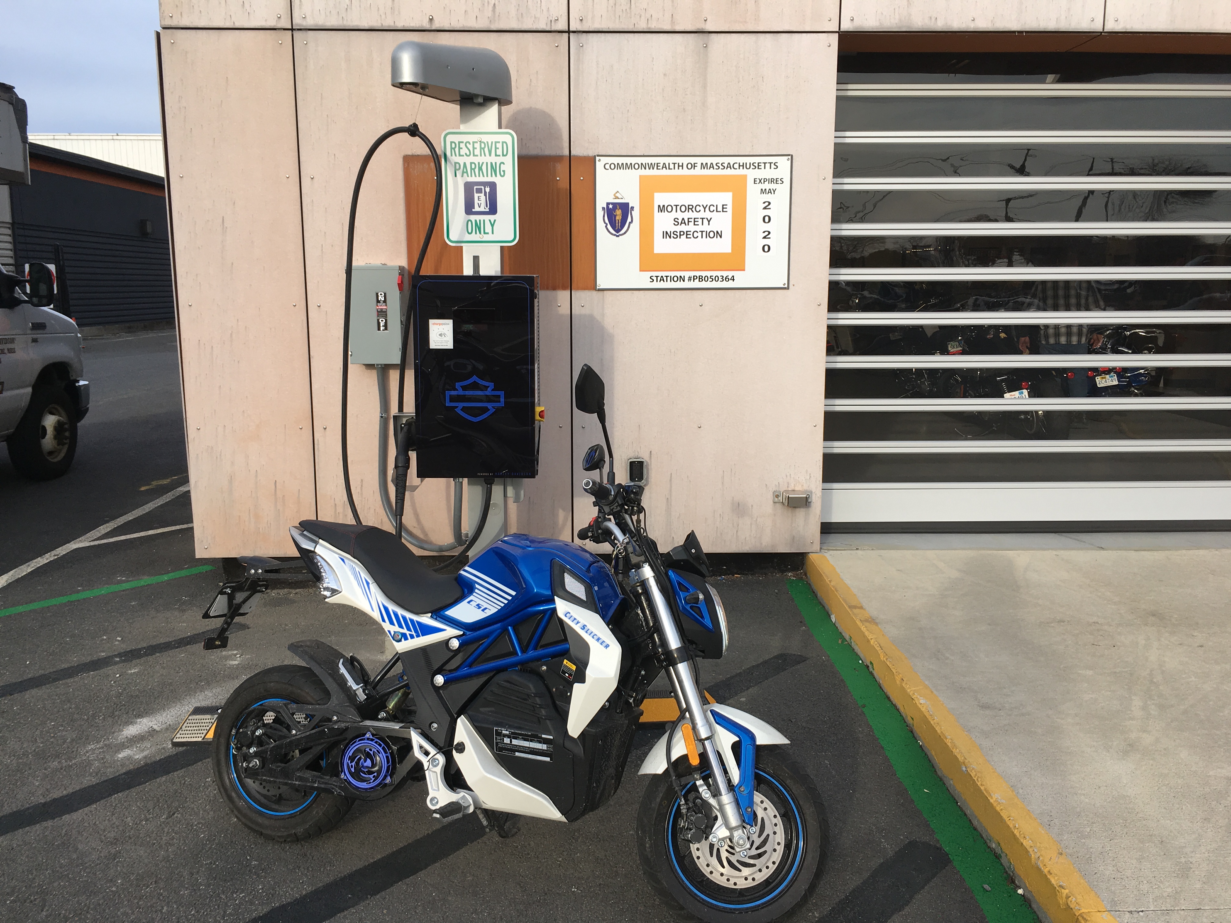 harley davidson livewire charging