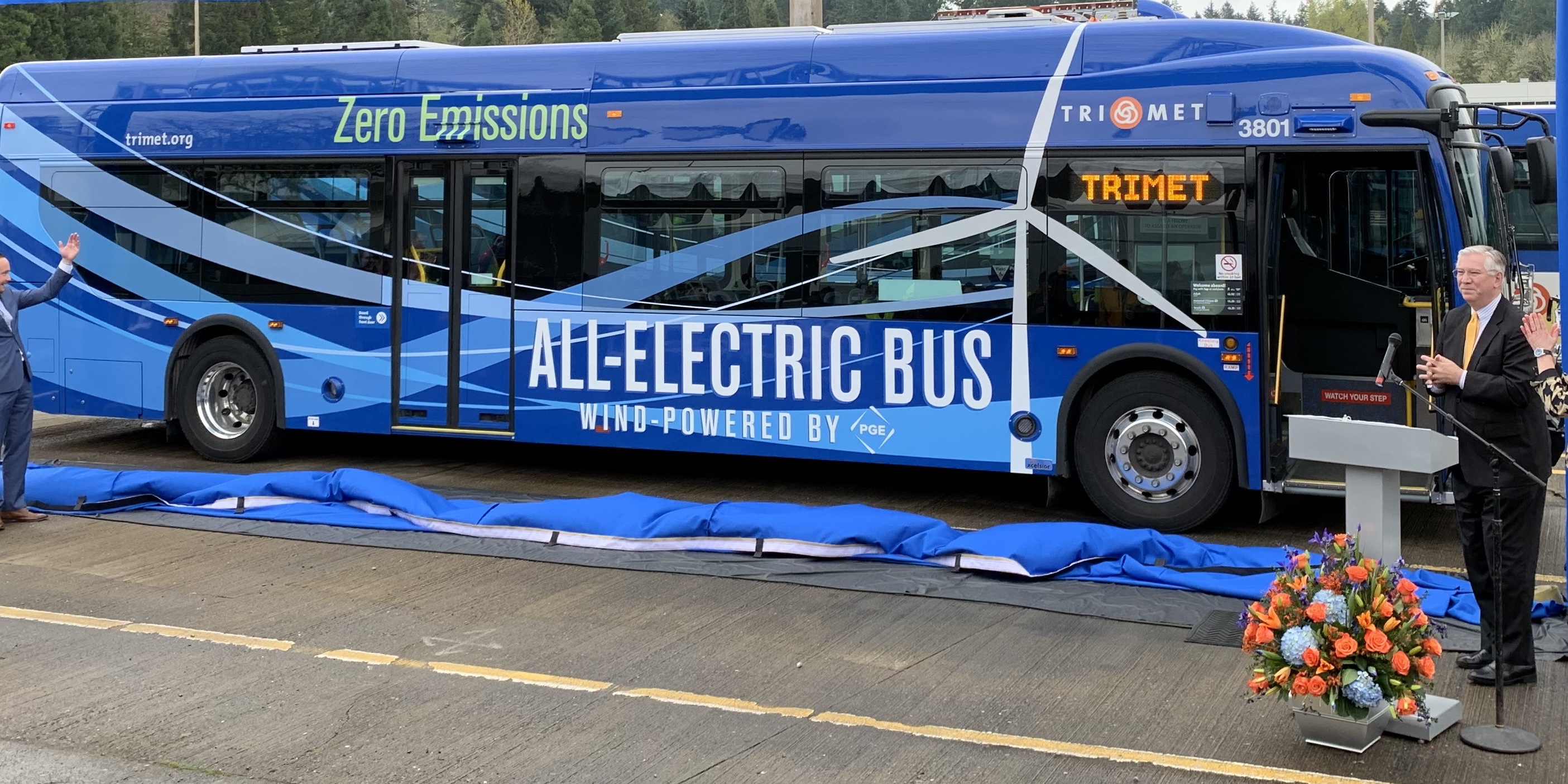 Portland's New Electric Buses Run On Wind Energy, A First In US Transit ...