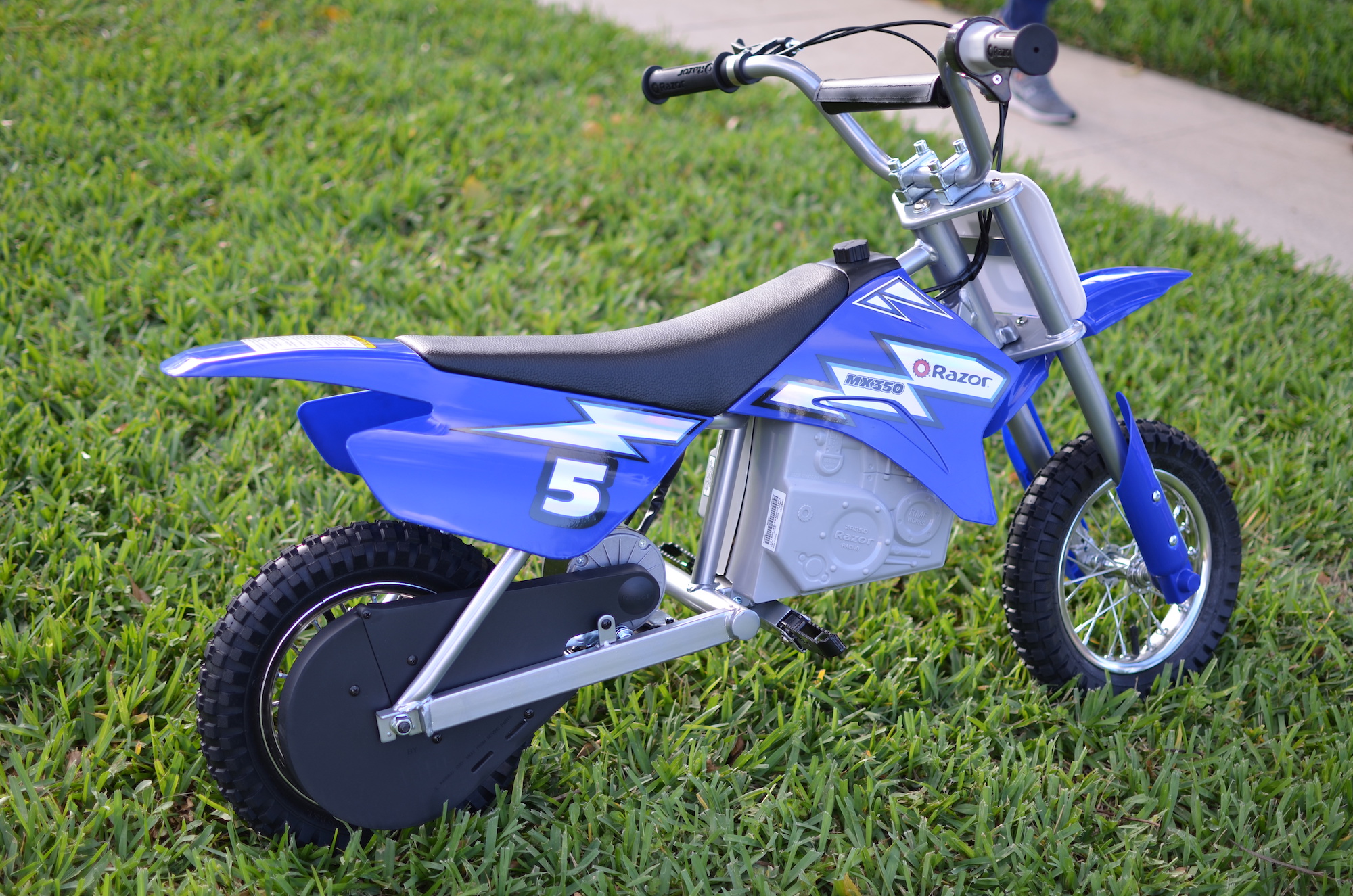 cheap razor dirt bikes