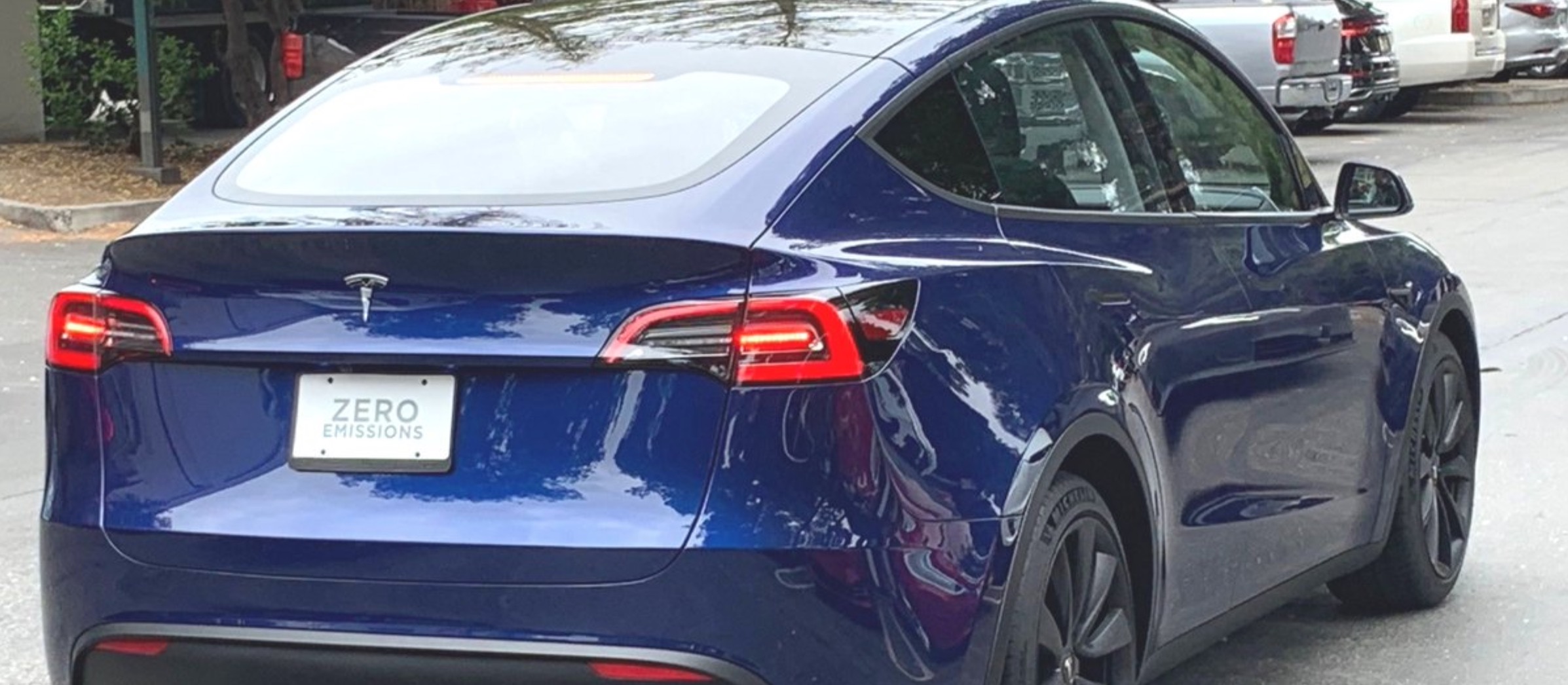 Tesla Model Y prototype spotted in the wild for the first time