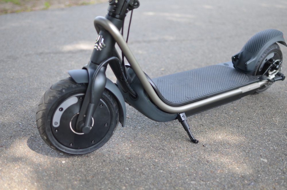slutpunkt Gå vandreture Hammer Boosted Rev review — is this premium electric scooter worth its premium  price? | Electrek