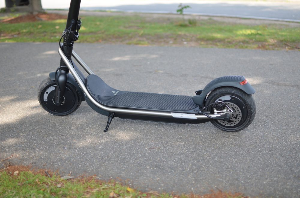 dobbelt Læs satellit Boosted Rev review — is this premium electric scooter worth its premium  price? | Electrek