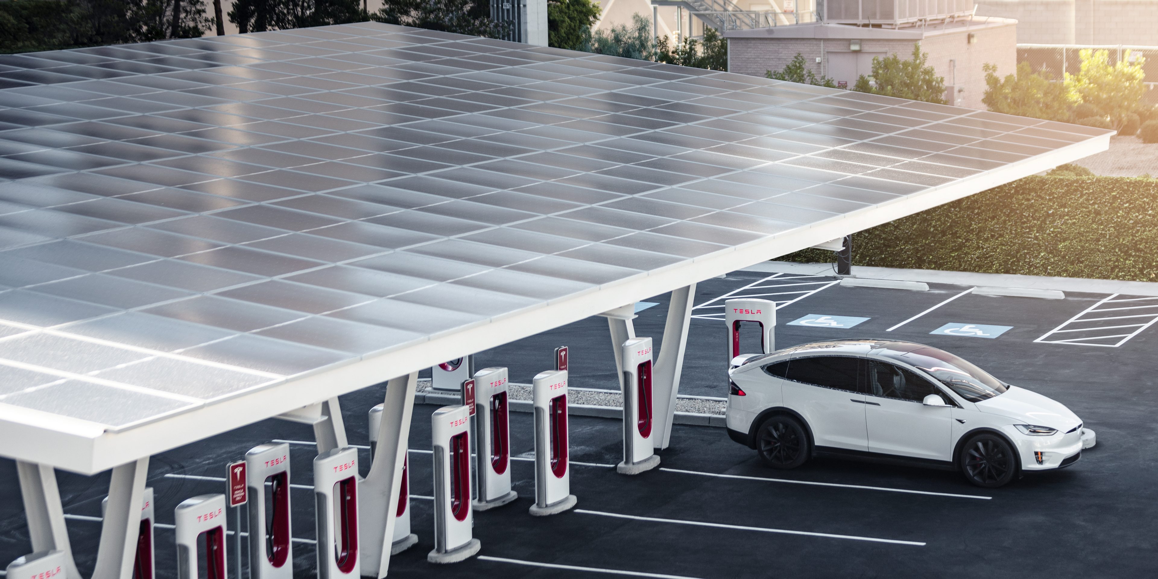 Tesla says it will power all Superchargers with renewable energy ...