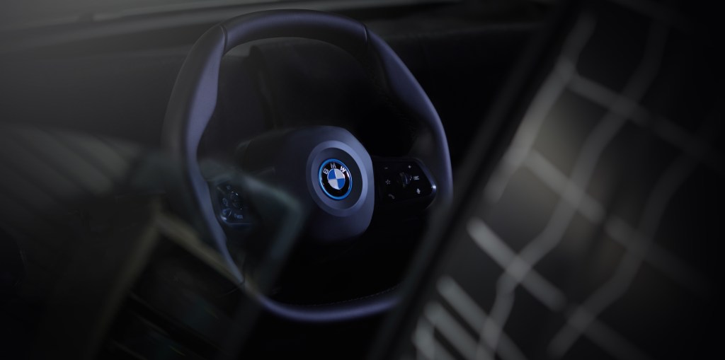 photo of BMW iNEXT polygonal steering wheel made to transition from automated to active driving image