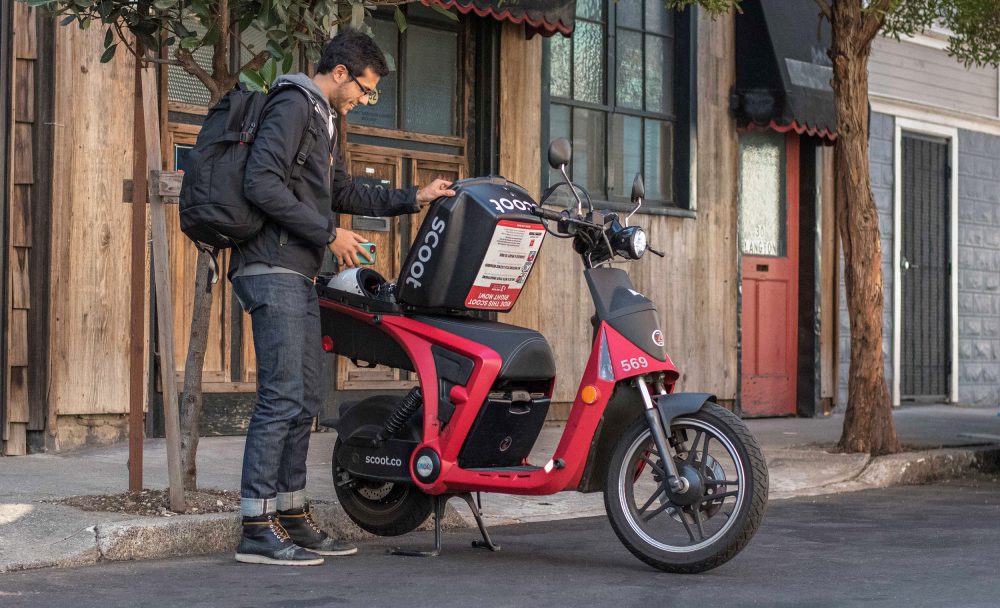 Oakland CA now has Revel's 30 MPH shared electric mopeds