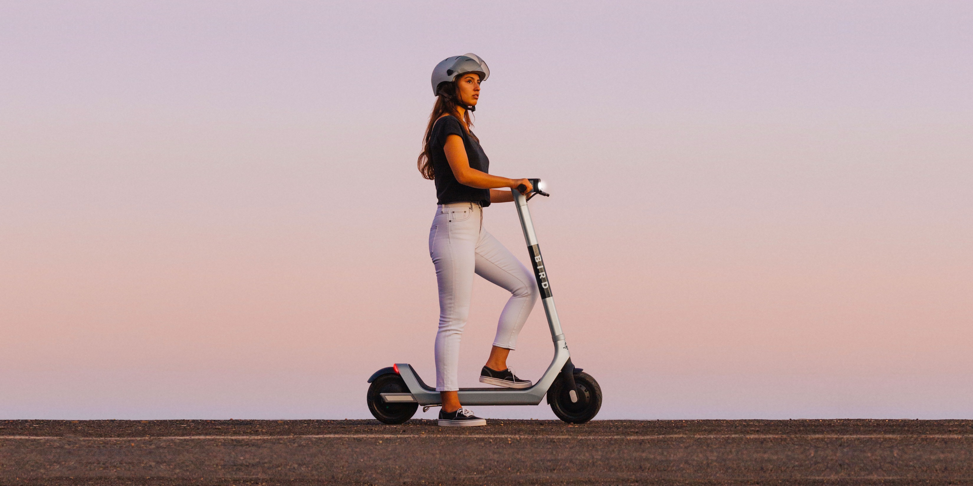 avis Temerity alkove Bird's new futuristic Bird Two electric scooter ups the ante for shared  rides