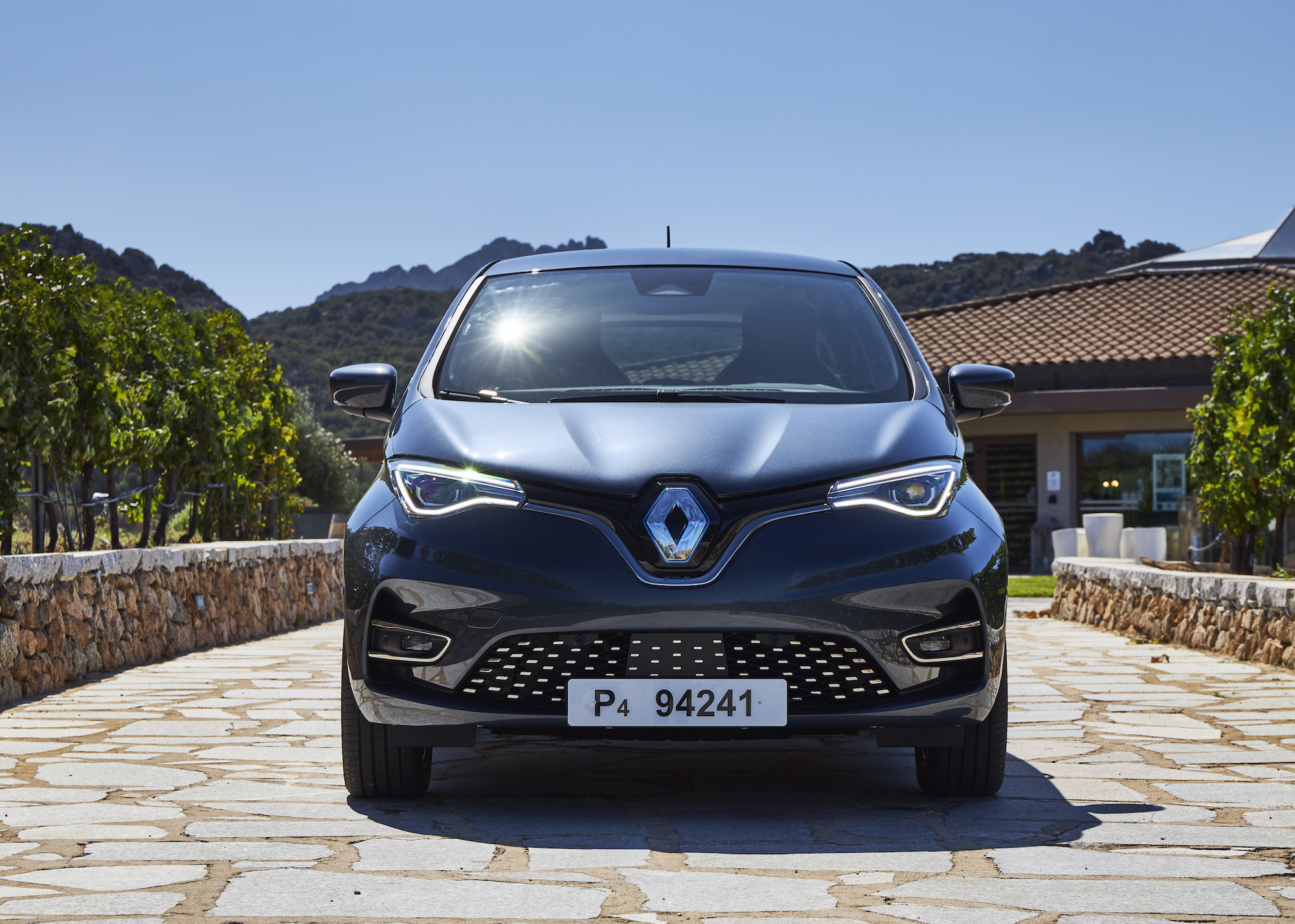 New Renault ZOE test drive: Europe's best little EV just got even better